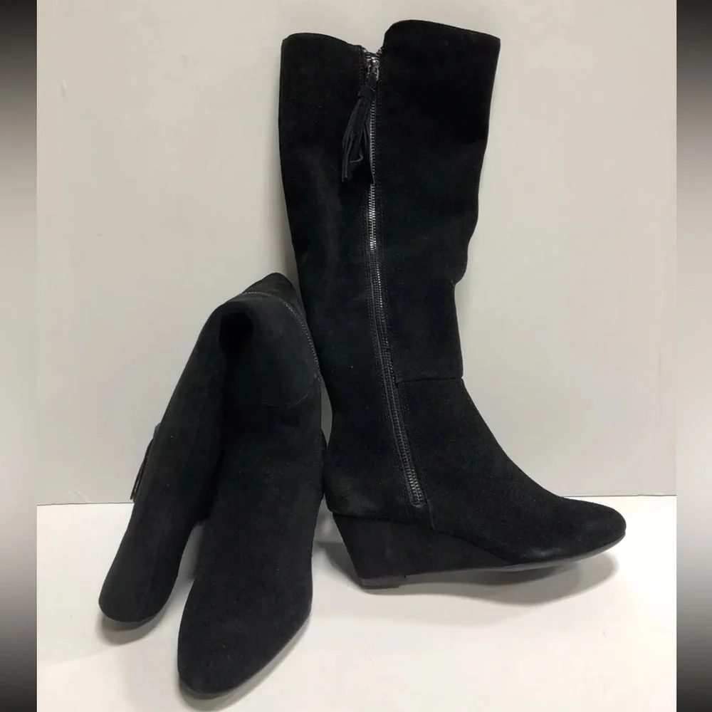 Anne Klein Women’s Alanna Black Knee High Boots, Size 5 M.